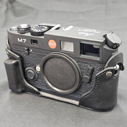 ライカ フィルムカメラ Leica M7 ライカ ケース・蓋付き
